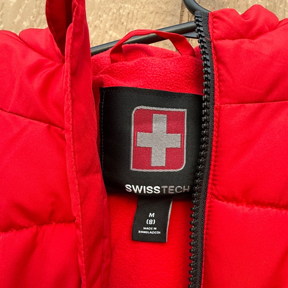 Swiss Tech Kids Red Hooded Puffer Jacket size 8 unisex - Picture 3 of 4